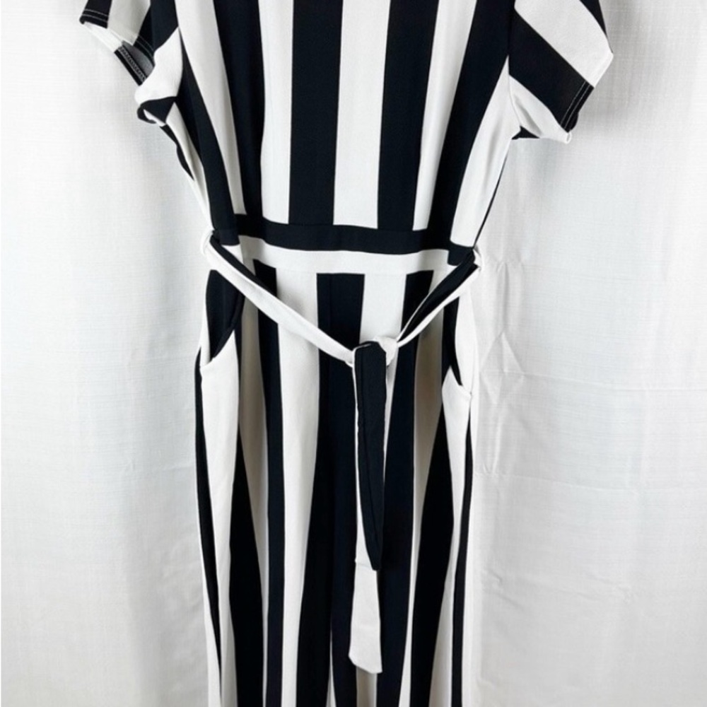 Boohoo Black and White Tie Front Plus Size Jumpsuit